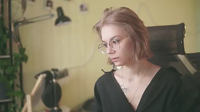 alyssa sweet online show from 06-02-26, 04:47