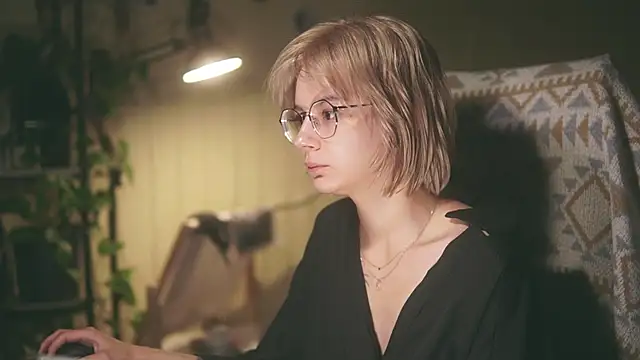 alyssa sweet online show from 06-16-26, 04:48
