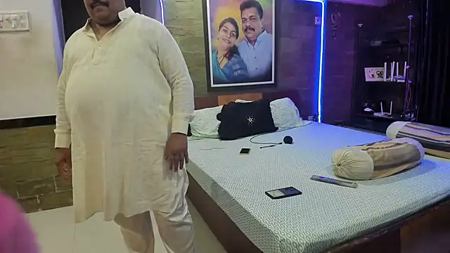 tarivishu23 online show from 10-21-25, 03:24