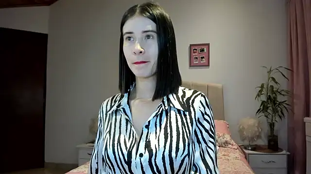 macarena vallejo online show from 09-25-25, 03:43