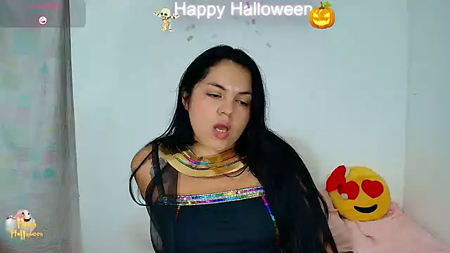 Snapshot of Anal_Milky_Momma chatting on 10-31-25, 03:02 Anal Milky Momma online show from 10-31-25, 03:02