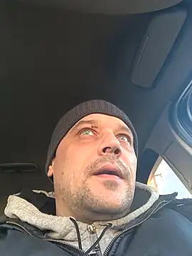 DanielOhCool online show from 02-21-25, 02:16