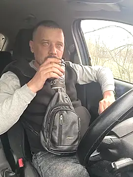 DanielOhCool online show from 03-17-25, 10:06