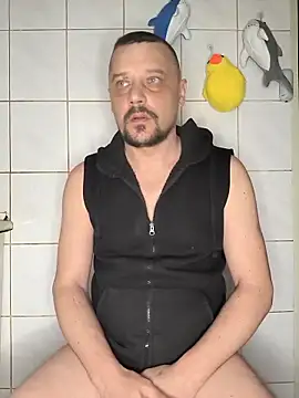 DanielOhCool online show from 03-18-25, 05:20