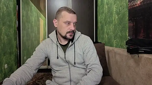 DanielOhCool online show from 10-02-25, 06:42