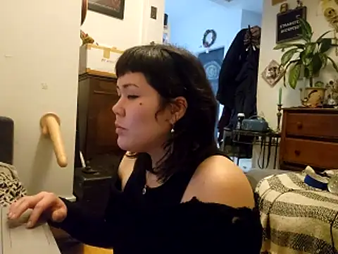 Snapshot of missemi chatting on 02-18-26, 12:50 missemi online show from 02-18-26, 12:50