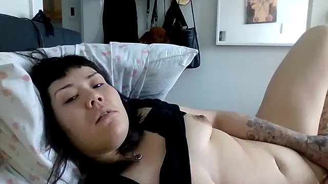 Snapshot of missemi chatting on 02-22-26, 04:16 missemi online show from 02-22-26, 04:16