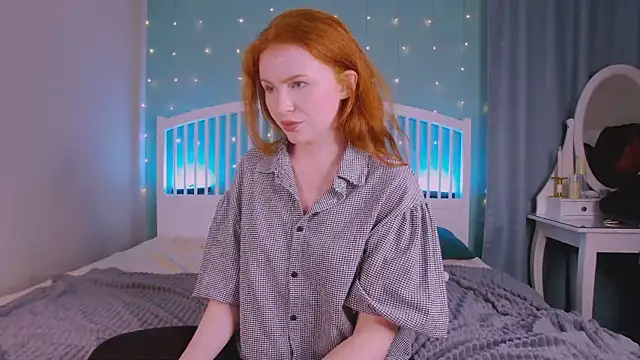 Snapshot of GingerArin chatting on 11-24-25, 01:44 GingerArin online show from 11-24-25, 01:44