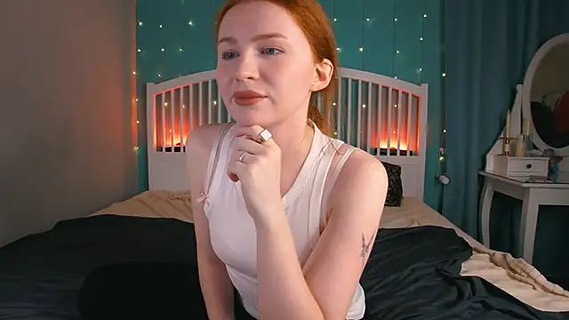 Snapshot of GingerArin chatting on 11-26-25, 01:01 GingerArin online show from 11-26-25, 01:01