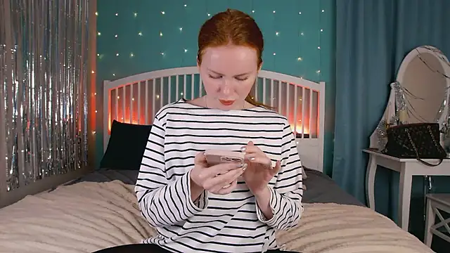 Snapshot of GingerArin chatting on 01-09-26, 01:47 GingerArin online show from 01-09-26, 01:47