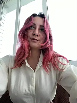 Snapshot of Puzdosia chatting on 07-14-26, 05:23 Puzdosia online show from 07-14-26, 05:23