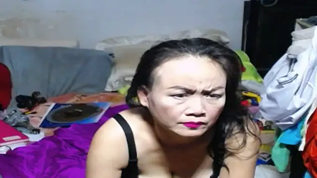 1CuteAndSexy69 online show from 10-31-25, 05:14