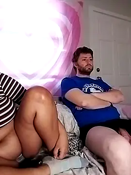 Snapshot of TasteeKitty chatting on 02-28-25, 10:39 TasteeKitty online show from 02-28-25, 10:39