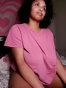 Snapshot of TasteeKitty chatting on 01-07-26, 10:07 TasteeKitty online show from 01-07-26, 10:07