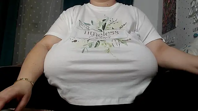 SenzualHotM online show from 03-20-25, 06:31