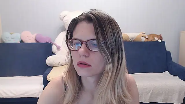 night is dark online show from 11-18-25, 06:34