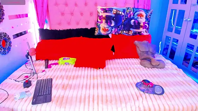 Snapshot of macasweet chatting on 12-15-24, 04:07 macasweet online show from 12-15-24, 04:07