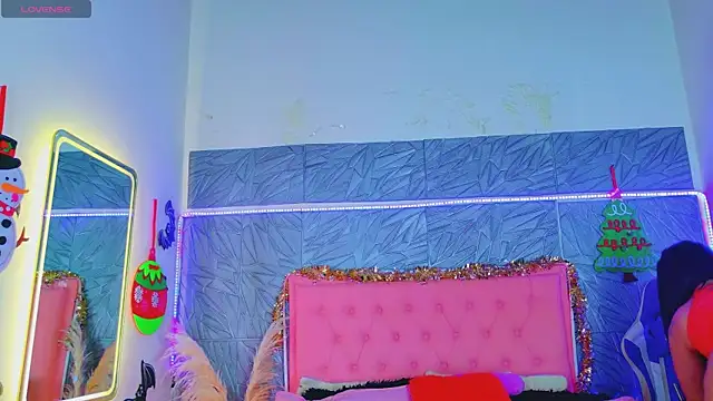 Snapshot of macasweet chatting on 12-15-25, 09:41 macasweet online show from 12-15-25, 09:41