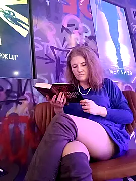 Snapshot of LizaCakes chatting on 03-13-25, 03:17 LizaCakes online show from 03-13-25, 03:17