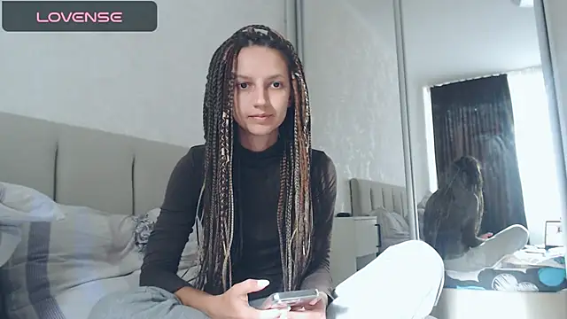 Alisa-w online show from 09-18-25, 01:13