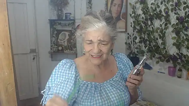 FunnyGrandma online show from 07-16-26, 11:55