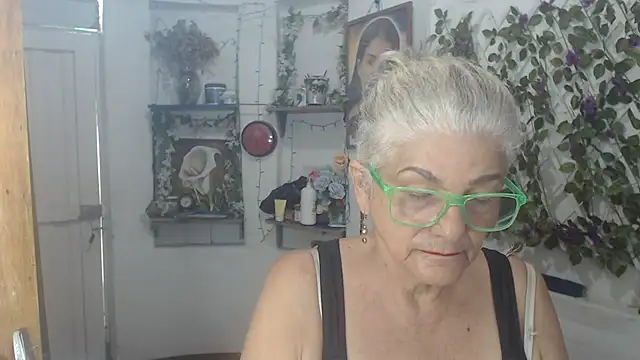 FunnyGrandma online show from 07-29-26, 06:28