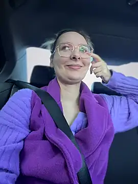 Snapshot of The_Snowwhitee chatting on 03-16-25, 09:16 The Snowwhitee online show from 03-16-25, 09:16