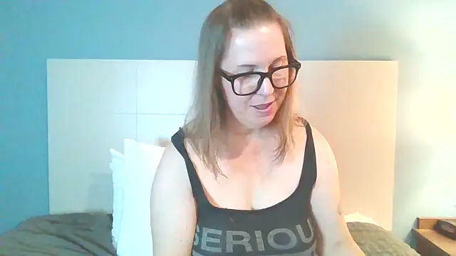 Snapshot of SweetandNaughty1 chatting on 12-19-24, 11:07 SweetandNaughty1 online show from 12-19-24, 11:07