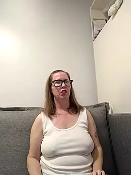 Snapshot of SweetandNaughty1 chatting on 11-13-25, 09:14 SweetandNaughty1 online show from 11-13-25, 09:14