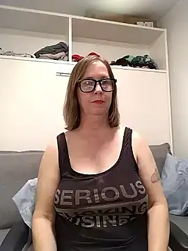 SweetandNaughty1 online show from 02-11-26, 04:06