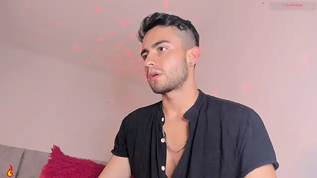 Snapshot of aydan_hw chatting on 12-17-24, 10:54 aydan hw online show from 12-17-24, 10:54