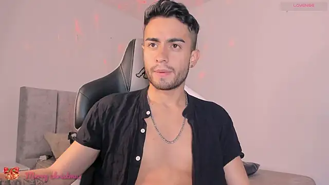 Snapshot of aydan_hw chatting on 12-18-24, 09:51 aydan hw online show from 12-18-24, 09:51