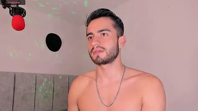 Snapshot of aydan_hw chatting on 02-11-25, 07:27 aydan hw online show from 02-11-25, 07:27