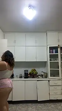 valentinny online show from 10-19-25, 01:06