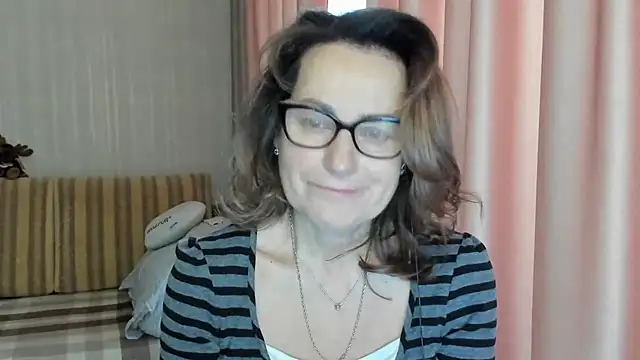 lauraoven online show from 02-20-25, 07:23