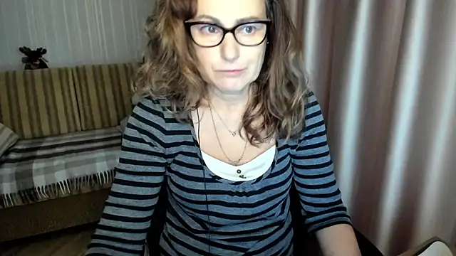 lauraoven online show from 12-01-25, 08:41