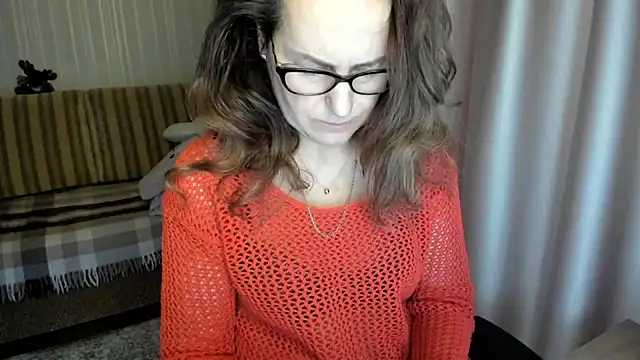 lauraoven online show from 01-15-26, 10:42