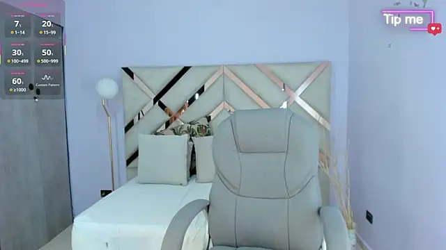 Snapshot of tati_saldarriaga chatting on 11-19-25, 07:58 tati saldarriaga online show from 11-19-25, 07:58