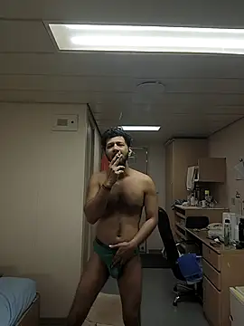 Snapshot of harddick0404 chatting on 10-28-25, 09:17 harddick0404 online show from 10-28-25, 09:17