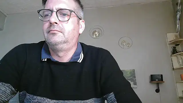 matrikes1 online show from 05-18-26, 03:18