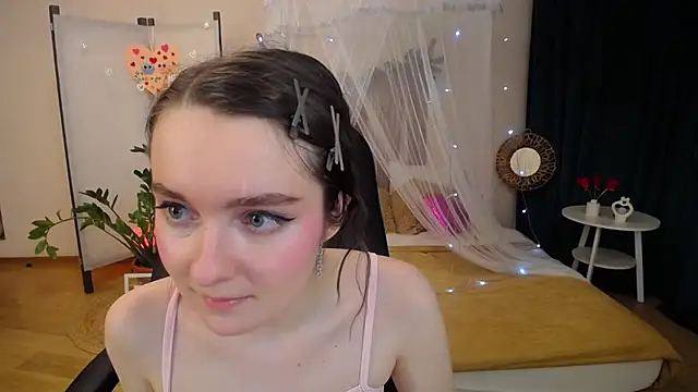 CloudGrace online show from 02-26-25, 06:11