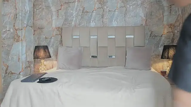 Snapshot of AranzaLatinBlacks chatting on 01-22-25, 12:27 AranzaLatinBlacks online show from 01-22-25, 12:27