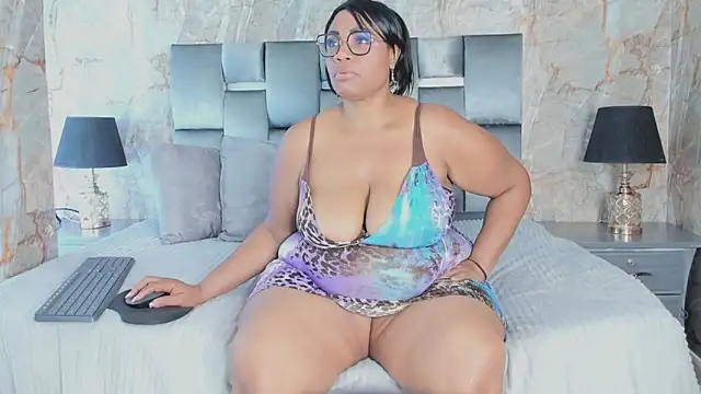 Snapshot of AranzaLatinBlacks chatting on 03-12-25, 10:07 AranzaLatinBlacks online show from 03-12-25, 10:07