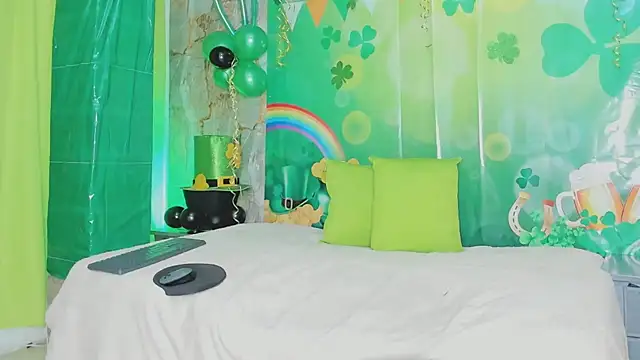 Snapshot of AranzaLatinBlacks chatting on 03-17-25, 03:18 AranzaLatinBlacks online show from 03-17-25, 03:18