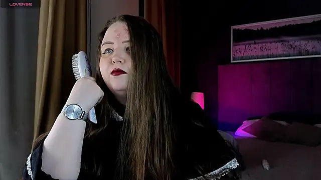 EMMA  CONNOR online show from 10-14-25, 01:50