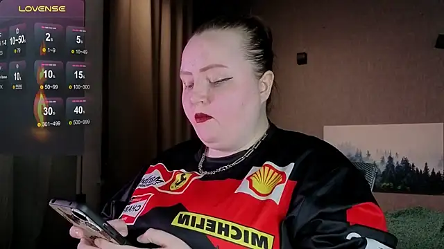 Snapshot of EMMA__CONNOR chatting on 12-15-25, 08:24 EMMA CONNOR online show from 12-15-25, 08:24