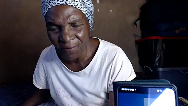 Snapshot of NaughtyGranny chatting on 03-09-25, 07:45 NaughtyGranny online show from 03-09-25, 07:45