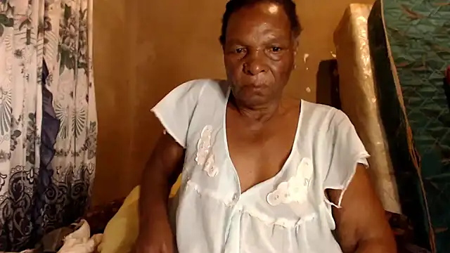 Snapshot of NaughtyGranny chatting on 02-04-26, 09:09 NaughtyGranny online show from 02-04-26, 09:09