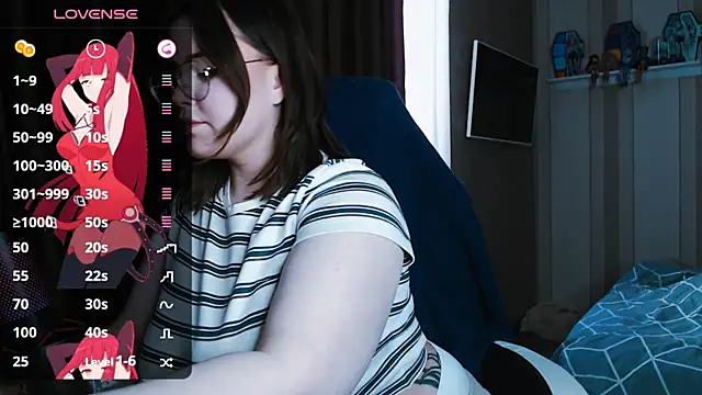 Snapshot of Mini_Mo chatting on 02-07-26, 11:47 Mini Mo online show from 02-07-26, 11:47