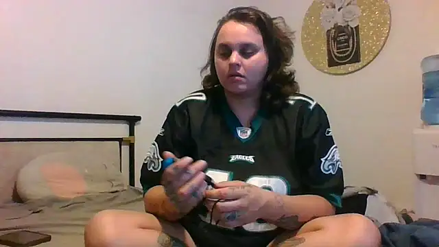 lyshaa online show from 10-06-25, 06:11